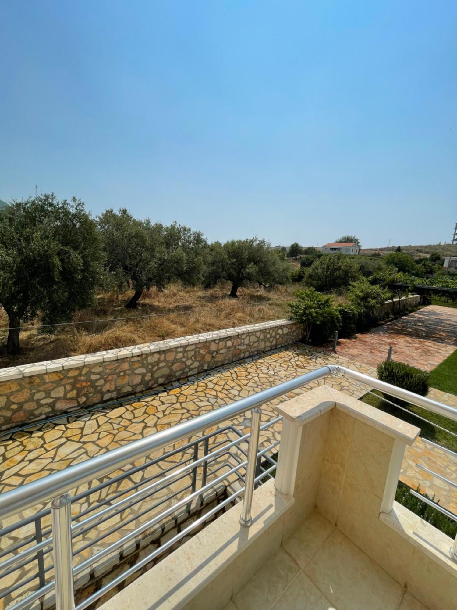 Belvedere Hotel & Suites Himare Exterior photo
